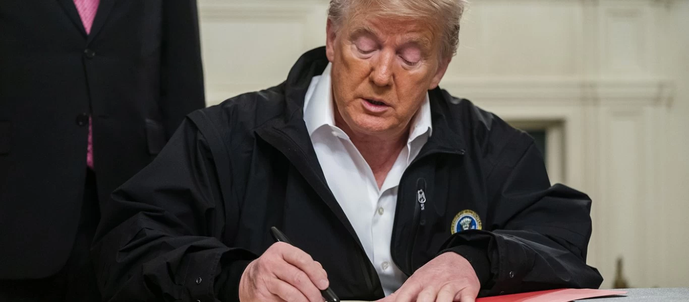 Κι άλλο «ζεστό» χρήμα ρίχνει o Ν.Τραμπ στην οικονομία των ΗΠΑ: Έφτασε τα 3 τρισ. δολάρια συνολικά!